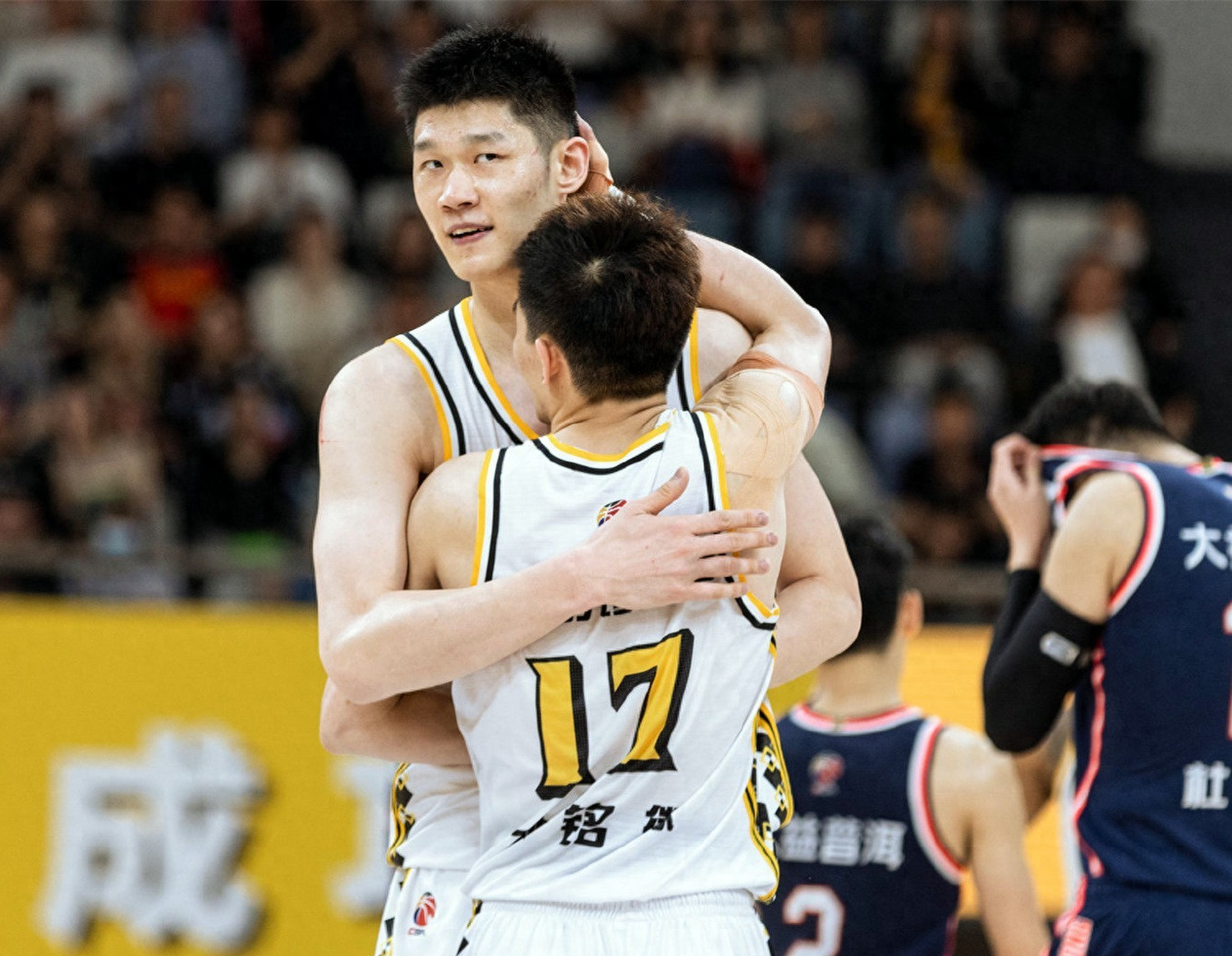 开云体育官网-转折点广厦男篮外线爆发，NBA总决赛赛前攻防权衡，球迷炸锅，球探报告显示潜力的简单介绍